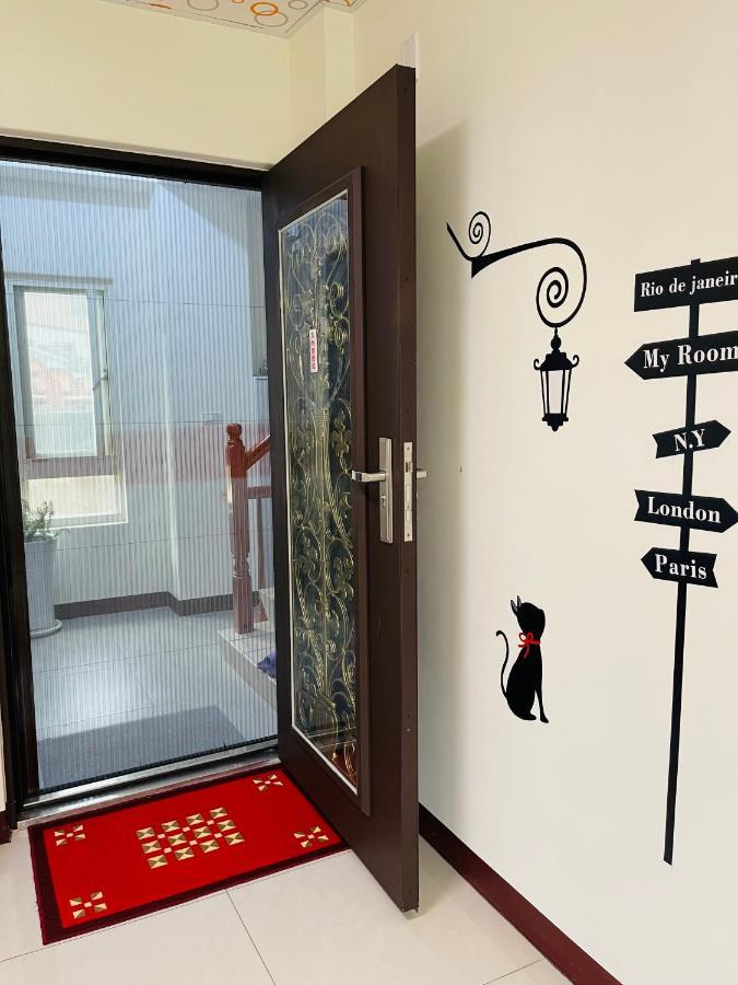 Zucuo Homestay Nangan Kültér fotó